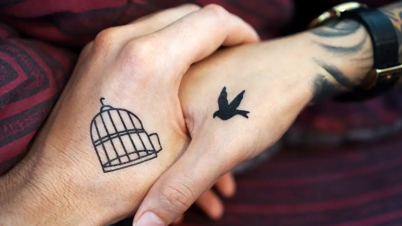Tatuagem de casal nos uniu após uma crise no casamento